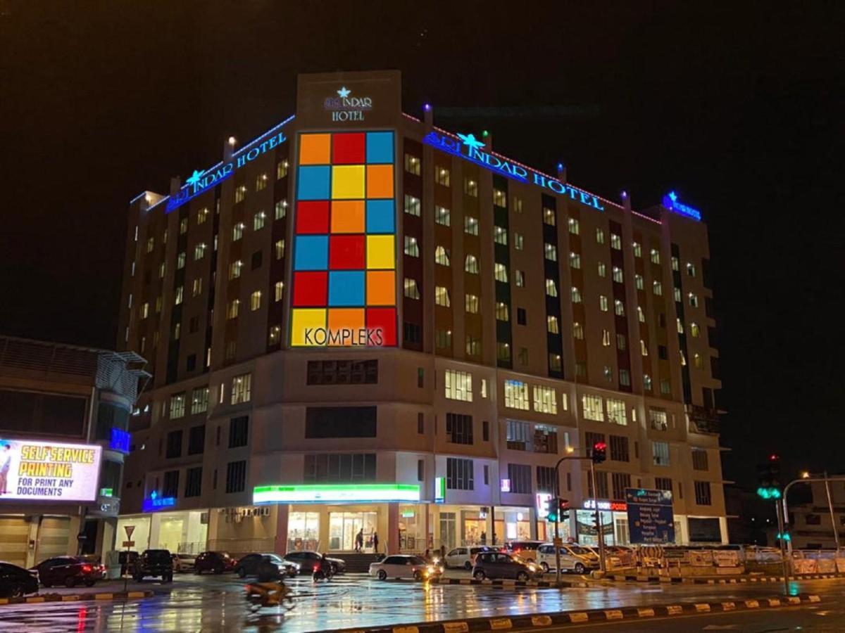 Sri Indar Hotel & Suites パリト・ブンター エクステリア 写真