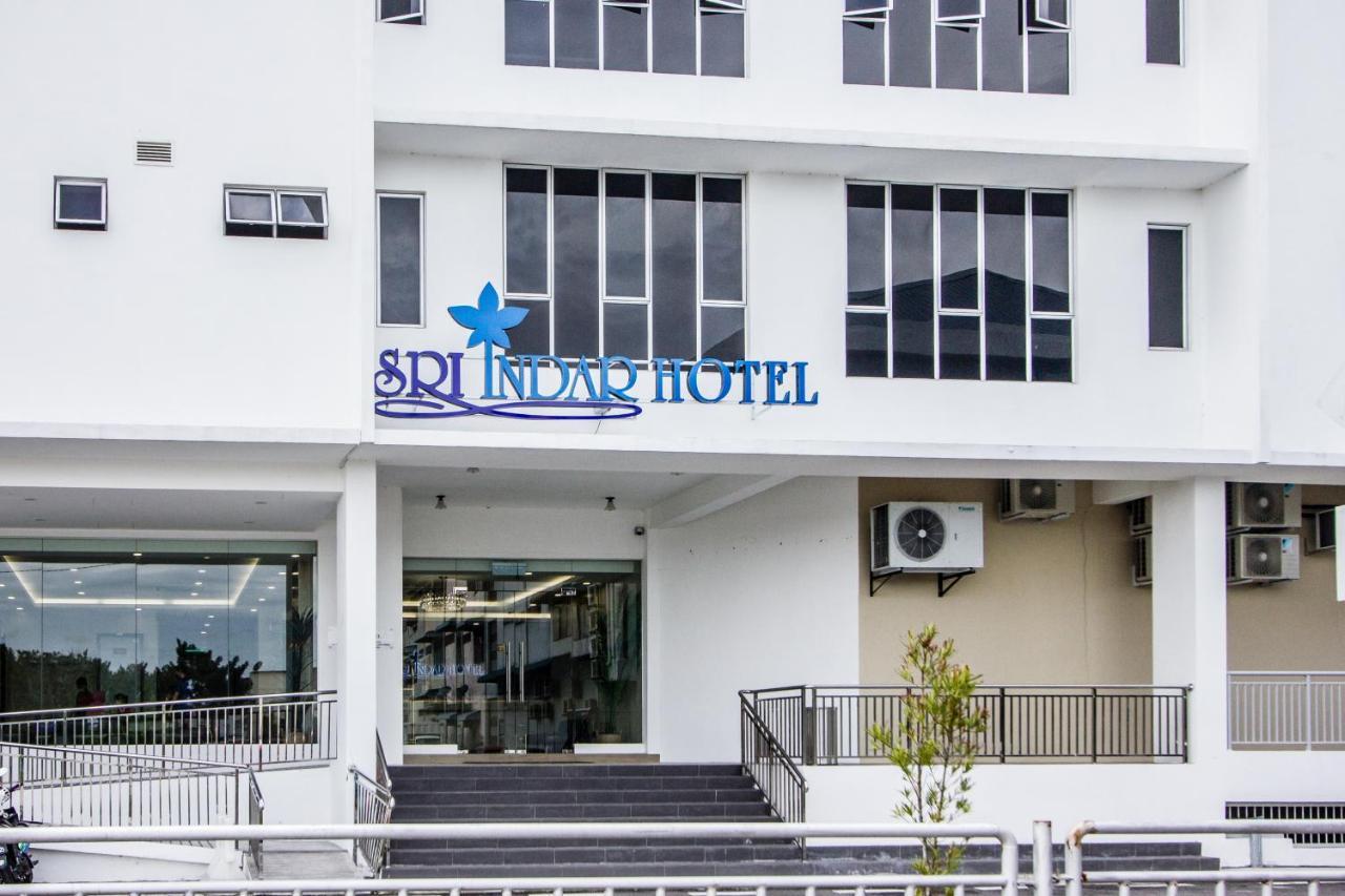 Sri Indar Hotel & Suites パリト・ブンター エクステリア 写真